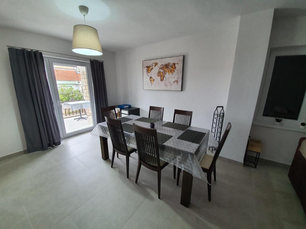 Vila Beleca Krk - Apartments Rest & Sea Крк Екстер'єр фото