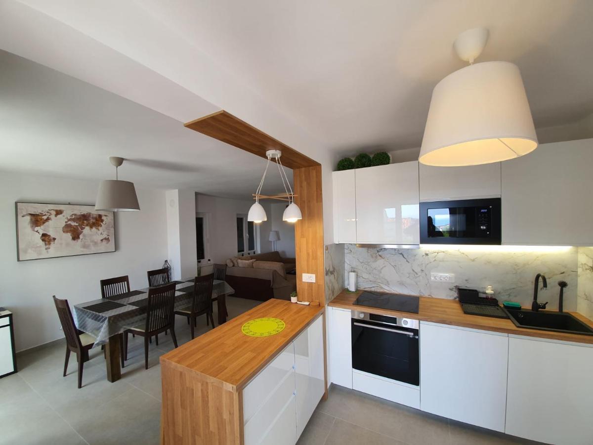 Vila Beleca Krk - Apartments Rest & Sea Крк Екстер'єр фото