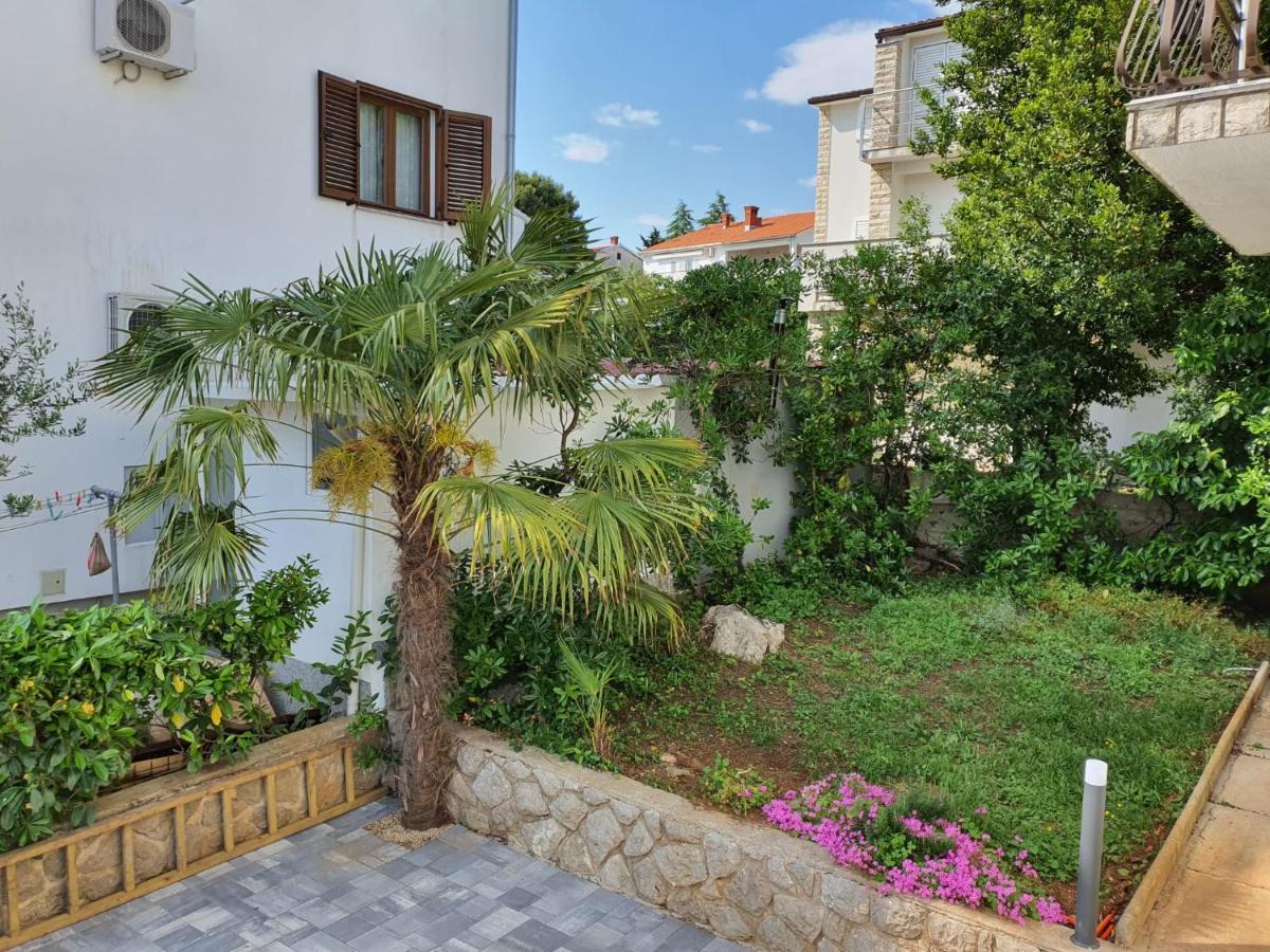 Vila Beleca Krk - Apartments Rest & Sea Крк Екстер'єр фото